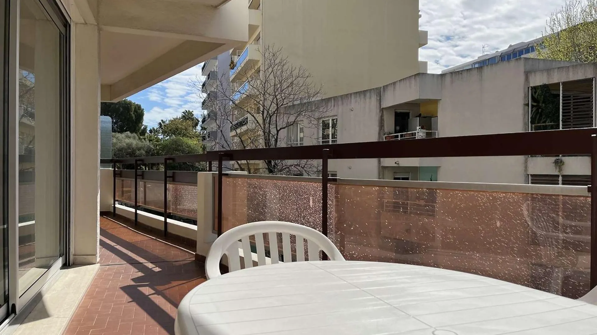 Appartement 2P Avec Terrasses, Parking Prive, A 100M Des Plages - Juan-Les-Pins - Fr-1-252-196 Antibes Apartment