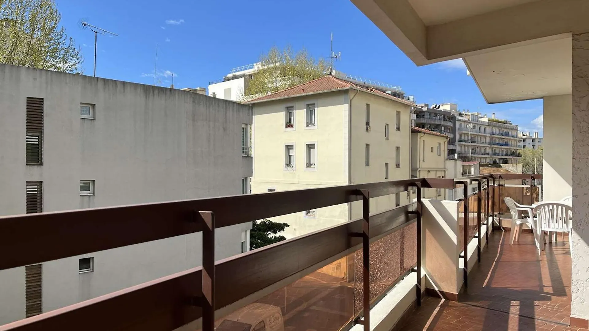 Appartement 2P Avec Terrasses, Parking Prive, A 100M Des Plages - Juan-Les-Pins - Fr-1-252-196 Antibes 0*,  France